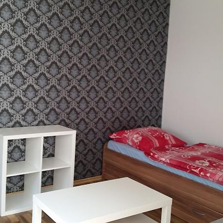 Frankfurt Airport & Fair Apartment Kelsterbach Habitación foto