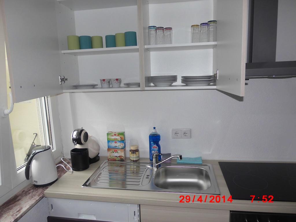 Frankfurt Airport & Fair Apartment Kelsterbach Habitación foto