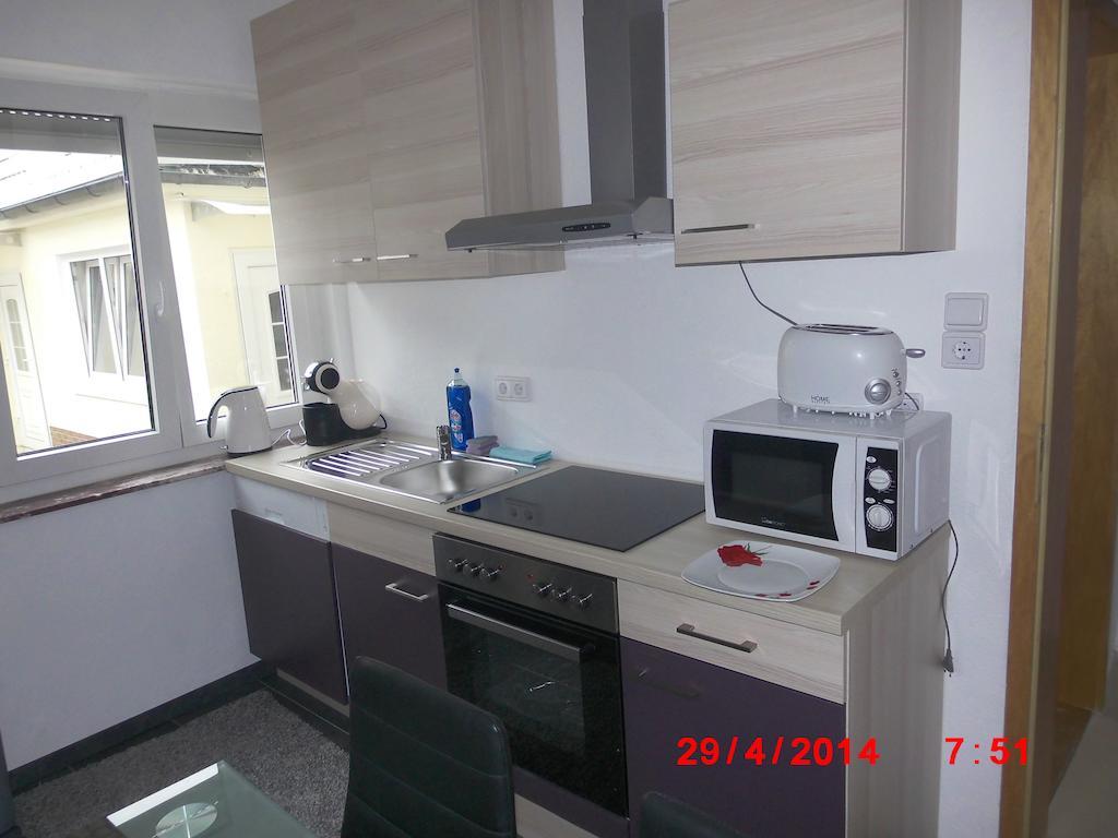 Frankfurt Airport & Fair Apartment Kelsterbach Habitación foto